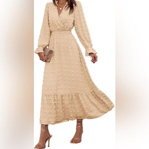 AvoDovA Long Sleeve V Neck Maxi Dress